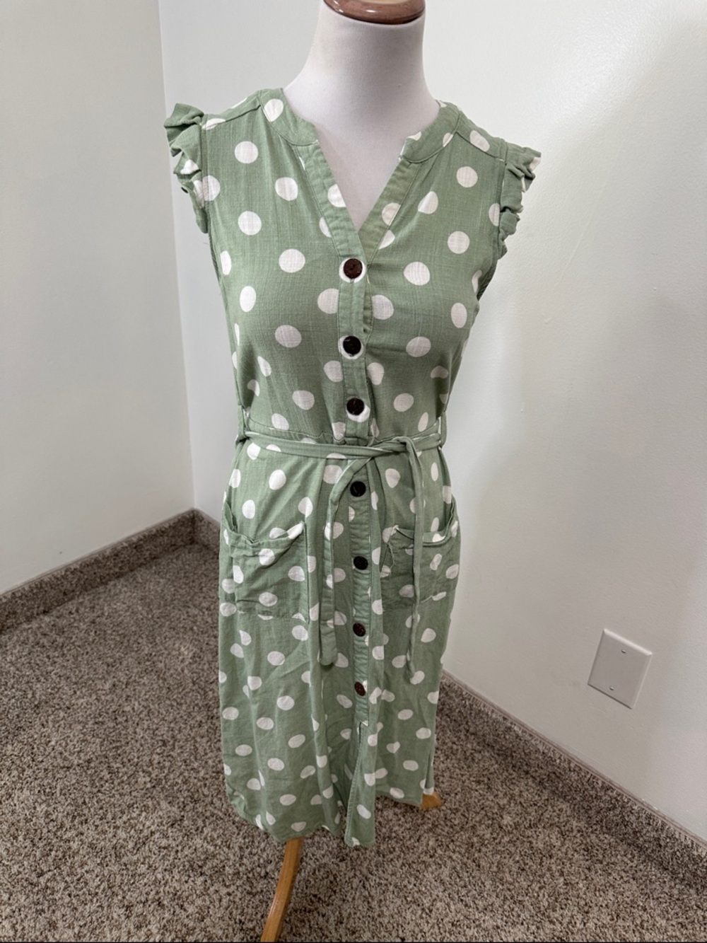 💡 Monteau Linen Dress